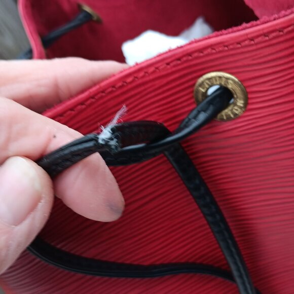 LOUIS VUITTON EPI PETIT NOE RED BLACK LEATHER SHOULDER HANDBAG AR0985 - Picture 9 of 9